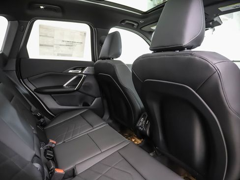 Used 2025 BMW X1 xDrive28i w/ Premium Package image 26