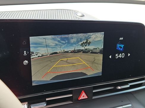 Used 2023 Hyundai Elantra SEL w/ Convenience Package FWD image 19