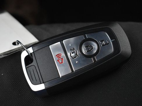 Used 2020 Ford Fusion SE image 35