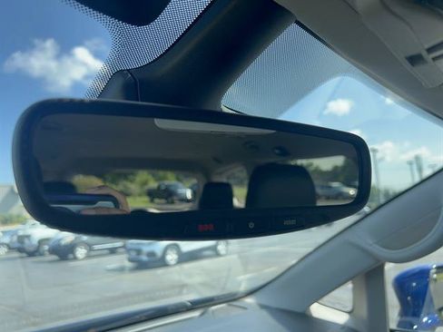 Used 2018 Chrysler Pacifica Touring-L Plus w/ Advanced Safetytec Group FWD image 28