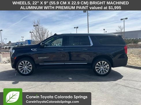 Used 2023 GMC Yukon XL Denali image 5