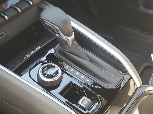 New 2026 Chevrolet Colorado ZR2 w/ Technology Package image 15