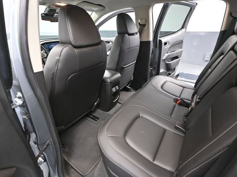 Used 2022 Chevrolet Colorado LT w/ Luxury Package image 4