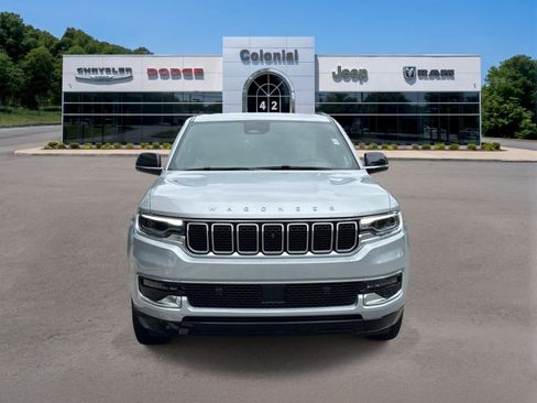 Used 2025 Jeep Wagoneer 4WD w/ Convenience Group I image 36
