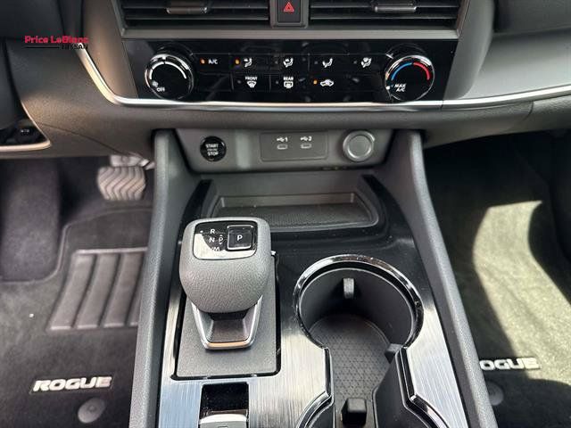Used 2026 Nissan Rogue S FWD image 26