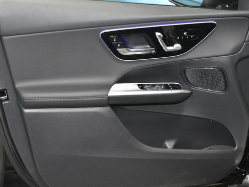 New 2026 Mercedes-Benz GLC 300 4MATIC image 3