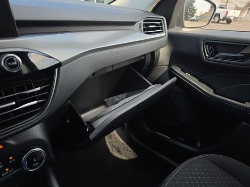 Used 2025 Ford Escape Active FWD image 30