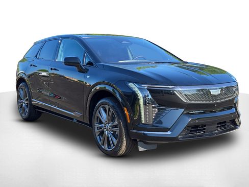 New 2026 Cadillac Optiq Sport 2 RWD image 3