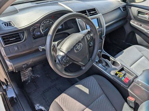 Used 2015 Toyota Camry LE FWD image 10