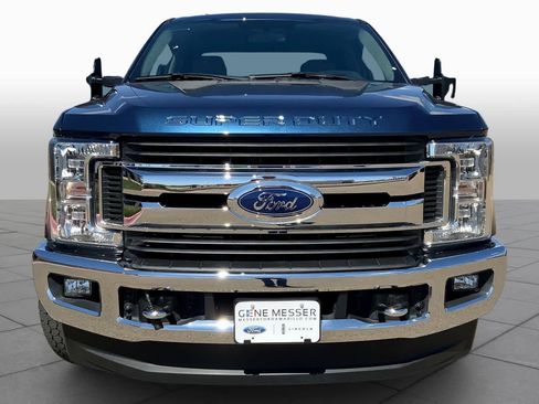 Used 2018 Ford F250 XLT w/ XLT Premium Package image 3