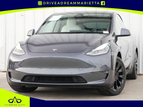Used 2021 Tesla Model Y Long Range image 1