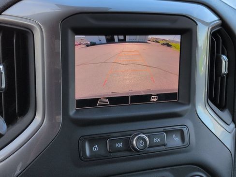 Certified 2022 Chevrolet Silverado 1500 Custom AWD/4WD image 15