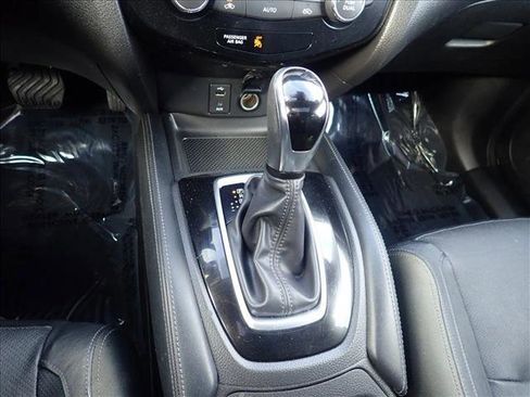 Used 2018 Nissan Rogue Sport SL w/ SL Premium Package image 21