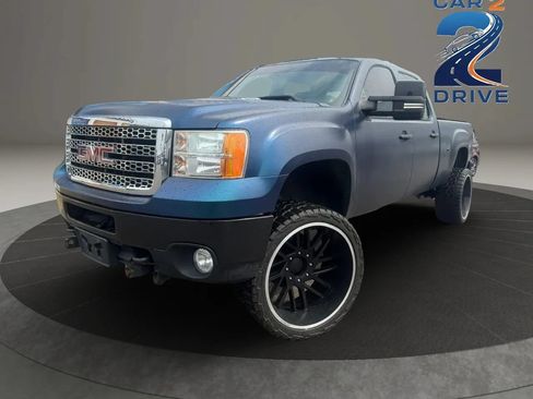 Used 2012 GMC Sierra 2500 Denali w/ Suspension Package, Off-Road AWD/4WD image 1