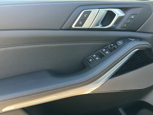New 2026 BMW X5 xDrive40i w/ M Sport Package image 13