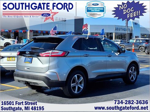 Used 2024 Ford Edge SEL w/ Convenience Package AWD/4WD image 2