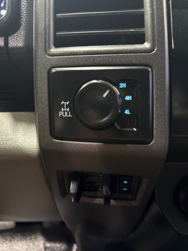 Used 2022 Ford F250 XL w/ Power Equipment Group AWD/4WD image 18