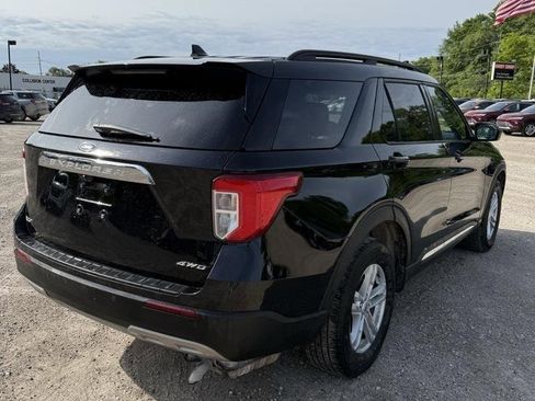 Used 2021 Ford Explorer XLT w/ Equipment Group 202A image 6