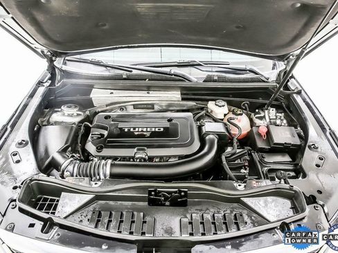 Used 2024 Cadillac XT4 Premium Luxury image 39