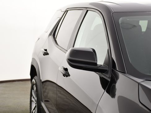 Used 2025 Chevrolet Equinox LT AWD/4WD image 14