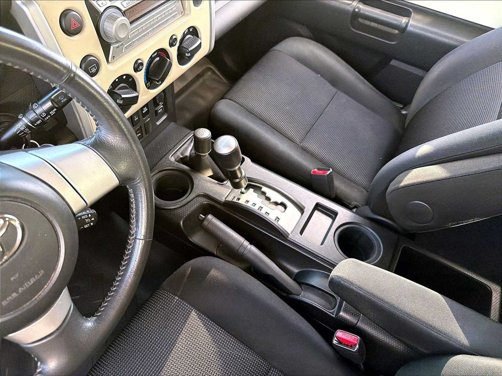 Used 2008 Toyota FJ Cruiser 4WD w/ Upgrade Pkg 2 image 18