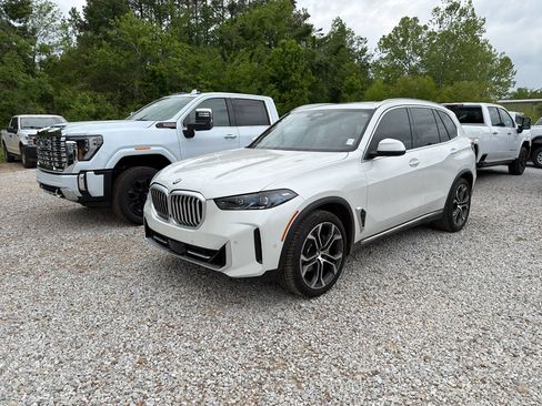 Used 2024 BMW X5 xDrive40i w/ Premium Package AWD/4WD image 1