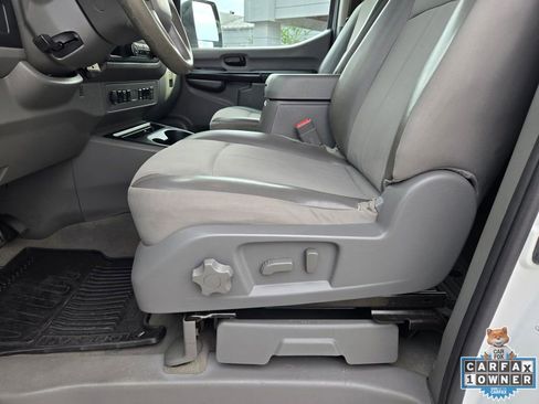 Used 2019 Nissan NV 3500 SV w/ Navigation Package RWD image 23