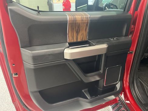 Used 2020 Ford F150 Lariat w/ FX4 Off-Road Package image 28