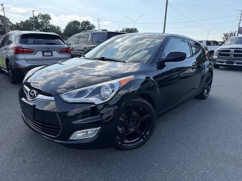 Used 2016 Hyundai Veloster w/ Option Group 02 FWD image 1