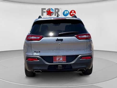 Used 2017 Jeep Cherokee High Altitude AWD/4WD image 4