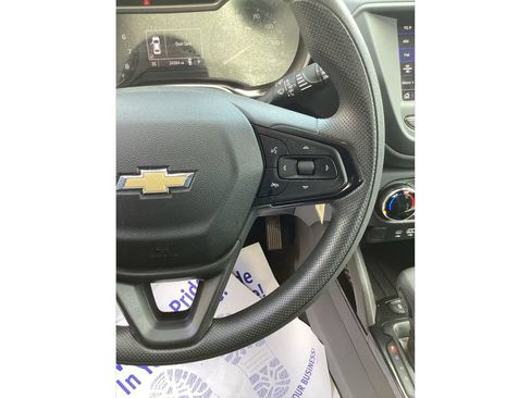 Used 2023 Chevrolet TrailBlazer LS FWD image 30
