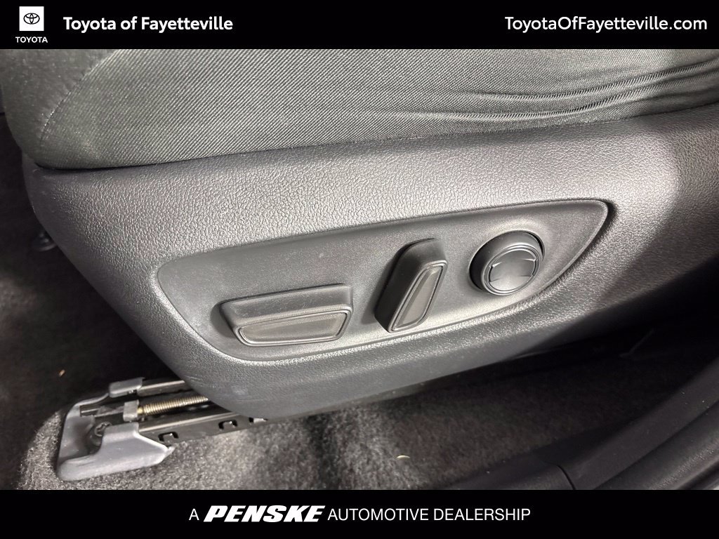 Used 2023 Toyota RAV4 XLE FWD image 30