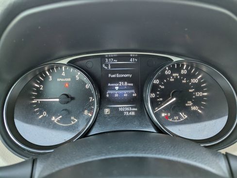 Used 2016 Nissan Rogue SL w/ SL Premium Package image 23