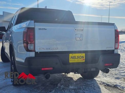 Used 2022 Honda Ridgeline Black Edition image 3