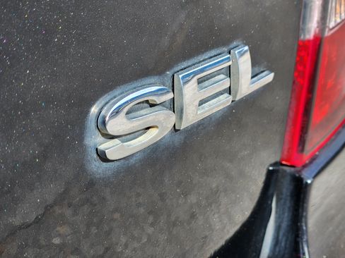 Used 2013 Ford Edge SEL image 10