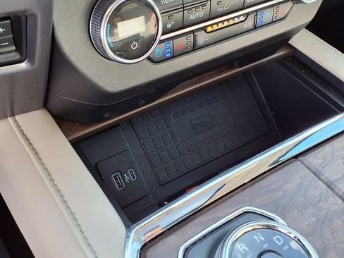 Used 2020 Ford Expedition Platinum RWD image 9