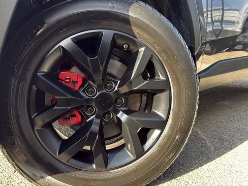 Used 2024 Toyota RAV4 LE image 9