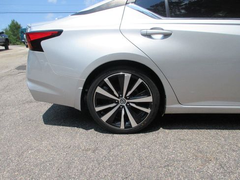 Used 2020 Nissan Altima 2.5 SR w/ Premium Package FWD image 21