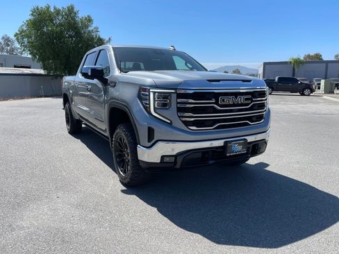 Used 2023 GMC Sierra 1500 SLT w/ SLT Premium Plus Package RWD image 3