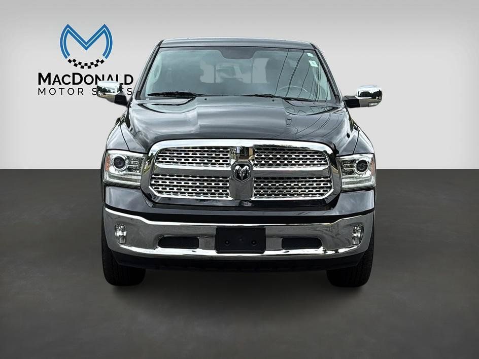 Used 2017 RAM 1500 Laramie w/ Convenience Group AWD/4WD image 3