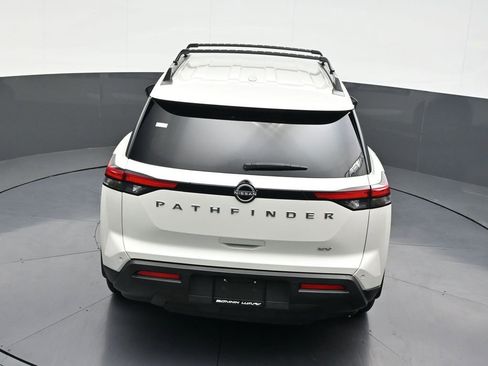 Used 2022 Nissan Pathfinder SV image 19
