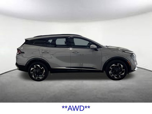 Used 2025 Kia Sportage SX AWD/4WD image 6