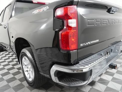 Used 2025 Chevrolet Silverado 1500 LT AWD/4WD image 12