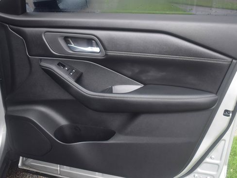 Certified 2024 Nissan Rogue SV w/ SV Premium Package FWD image 64