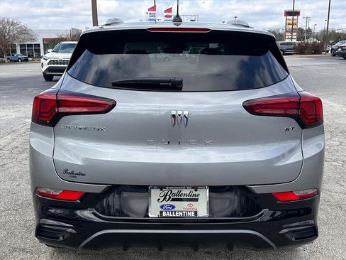 Used 2024 Buick Encore GX Sport Touring w/ Comfort Package image 4