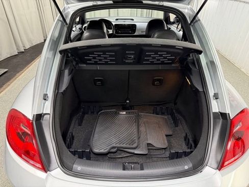 Used 2013 Volkswagen Beetle 2.5 image 9