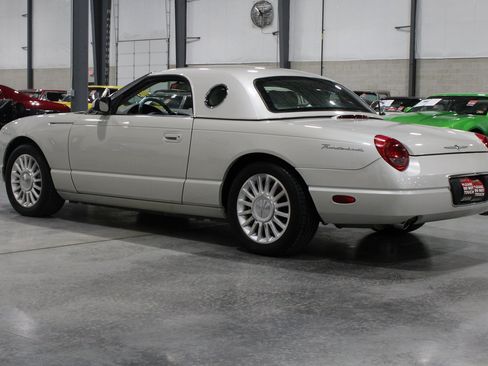 Used 2005 Ford Thunderbird 50th Anniversary RWD image 26