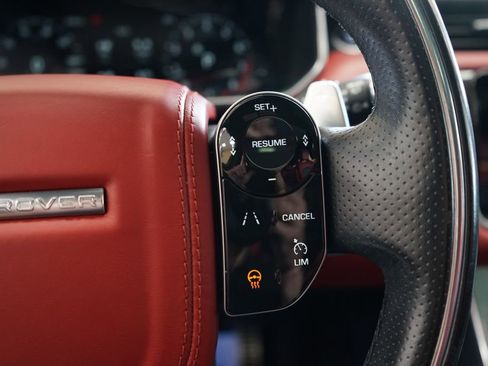 Used 2019 Land Rover Range Rover Sport HSE Dynamic AWD/4WD image 38
