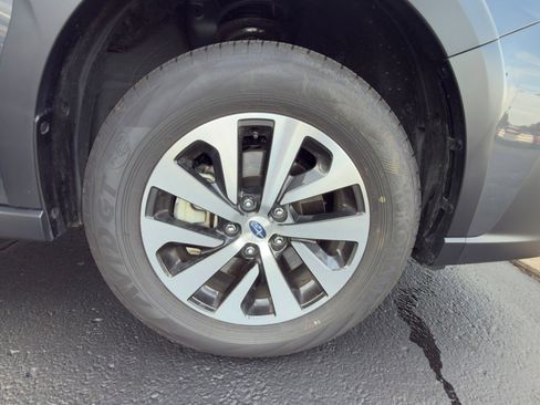 Certified 2025 Subaru Outback Premium image 10