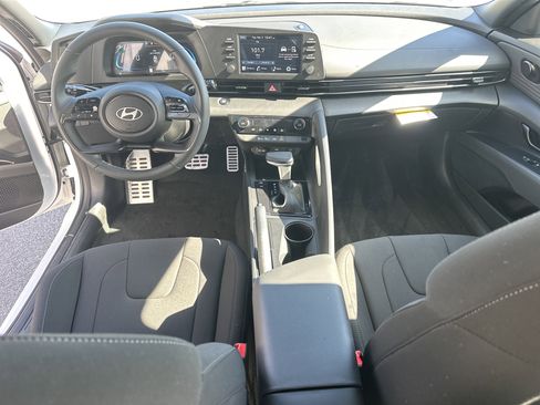 New 2026 Hyundai Elantra Sport FWD image 14